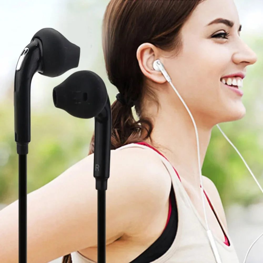 Wired Stereo Headset Game 3.5mm In-Ear Mic Volume Control Sport Wired Headset Universal Bass Call Headphones